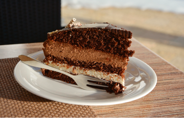 Chocolate Eclair Cake