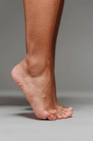 Foot Swelling Explained: Normal vs. Warning Signs