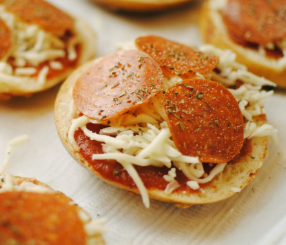 Easy Pepperoni Pizza Bombs Recipe