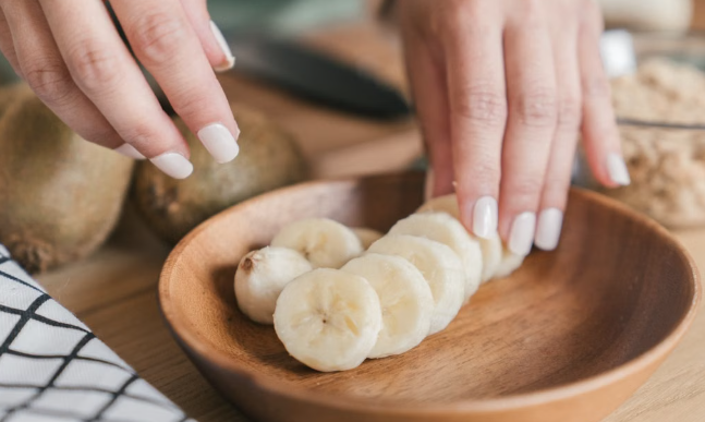 What Happens When You Eat a Banana Every Day? Science-Backed Benefits